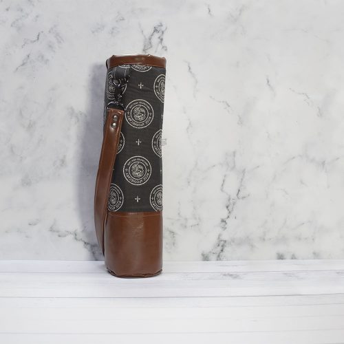 Insulated Wine Bag made of faux leather and 100% cotton.